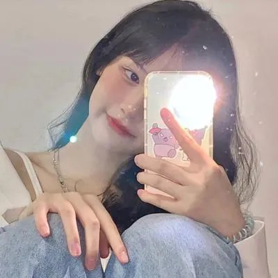 捆著你,困著我